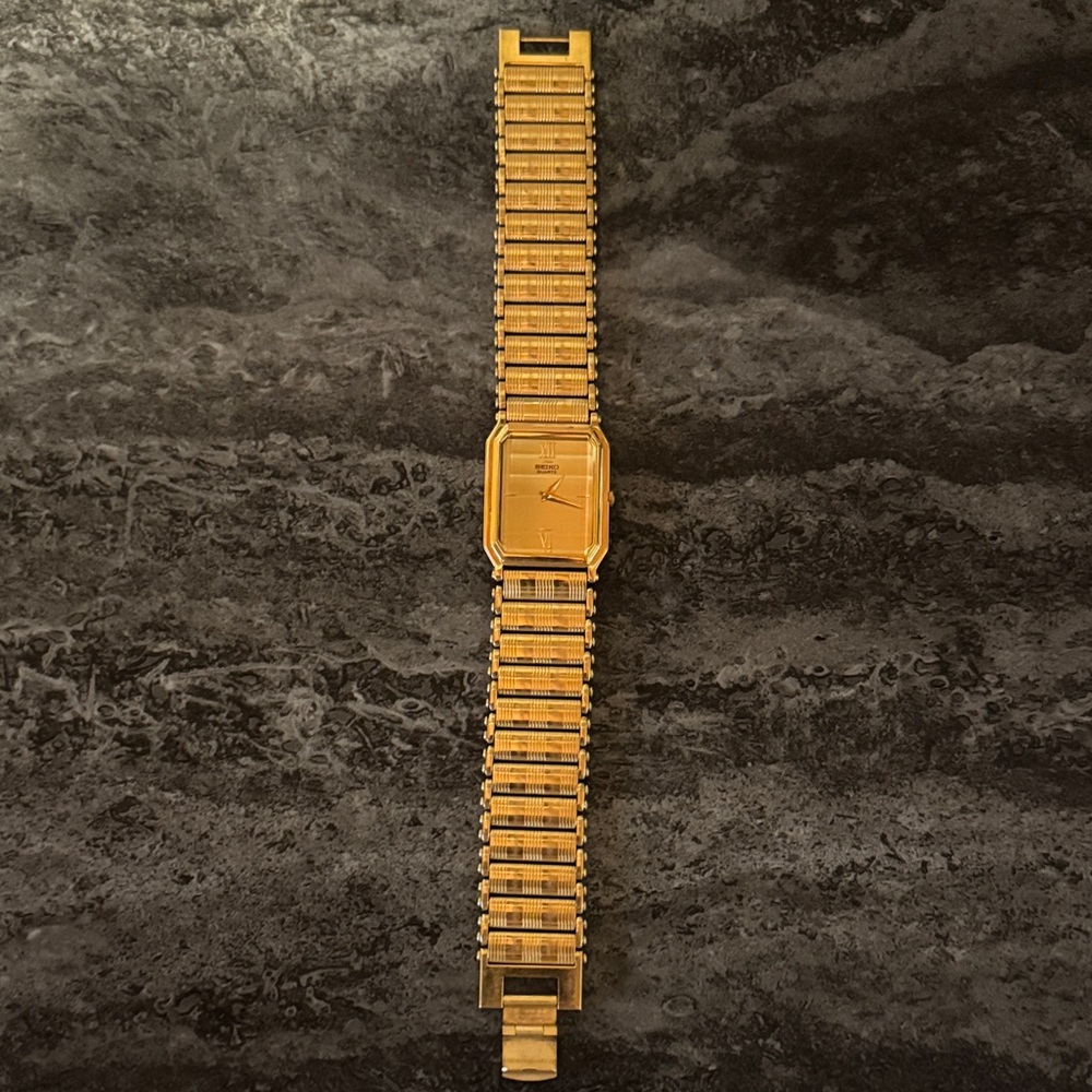Seiko Men's Vintage Gold Tone Quartz Watch 5P30-5160 RO